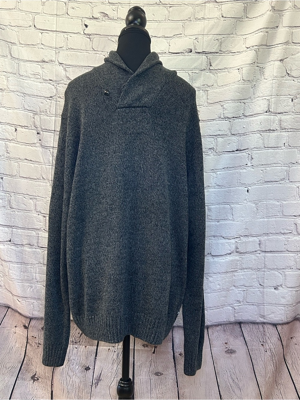 Chaps Men's Charcoal Gray Turtleneck Sweater